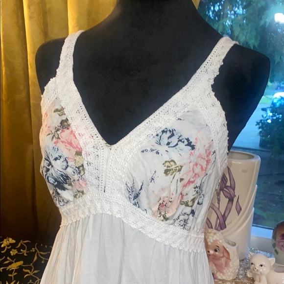 Vintage 90’s Floral White -crochet trim- cotton- Bohemian Maxi Dress - festival - Picture 3 of 15